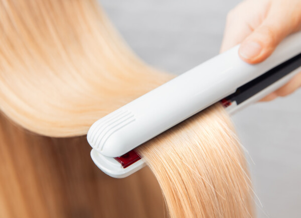 Hair iron straightening beauty treatment care salon spa
